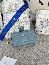 Luxury Iconic Crossbody Bag - Women's Elegant Designer Fashion - NM7562