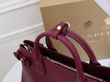 Designer Heritage Shoulder Bag - Premium Luxury Women's Handbag - NM5557