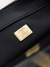 New Premium Signature Crossbody - Chic Women's Luxury Designer Bag - NM5960