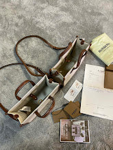 New Premium Heritage Tote Bag - Elegant Women's Luxury Designer Style - NM5658