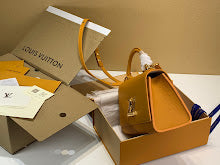 Designer Heritage Shoulder Bag - Premium Luxury Women's Handbag - NM4092