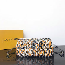 Premium Women's Crossbody Bag - Luxury Designer Fashion Accessory - NM4530