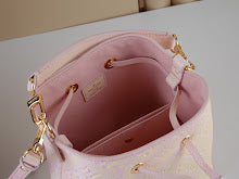 Premium Women's Shoulder Bag - Designer Luxury Fashion Accessory - NM4722