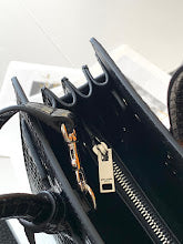 Premium Women's Tote Bag - Luxury Designer Fashion Handbag - NM3487