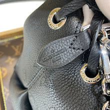 Chic Women's Crossbody Handbag - Luxury Premium Designer Style - NM4206
