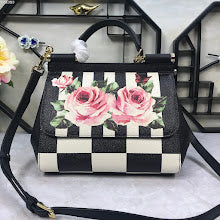 Chic Women's Designer Tote - Luxury Premium Handbag Style - NM6723