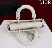 Premium Women's Crossbody Bag - Luxury Designer Fashion Accessory - NM7303