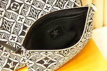 Luxury Structured Top Handle Bag - Premium Women's Designer Fashion - NM5464