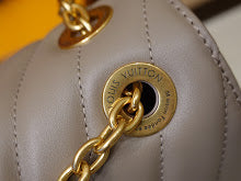 Chic Women's Shoulder Handbag - Luxury Premium Designer Style - NM5260