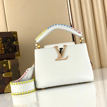 Chic Women's Designer Tote - Luxury Premium Handbag Style - NM5316