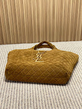 Luxury Iconic Crossbody Bag - Women's Elegant Designer Fashion - NM3529