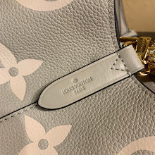 Premium Leather Crossbody Bag - Elegant Women's Designer Handbag - NM4125