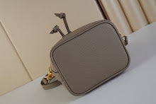 Chic Designer Tote Handbag - Luxury Premium Women's Fashion Bag - NM4678