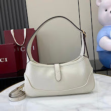 Luxury Signature Top Handle Bag - Elegant Women's Designer Handbag - NM3986