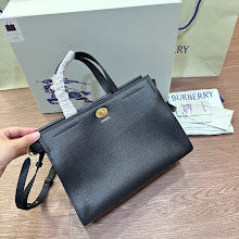 New Premium Heritage Tote Bag - Elegant Women's Luxury Designer Style - NM5617