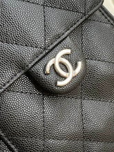 New Chic Designer Tote Handbag - Luxury Premium Women's Fashion Bag - NM5992
