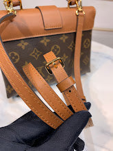 Chic Women's Satchel Handbag - Luxury Premium Designer Style - NM4607