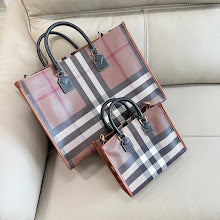 Luxury Signature Top Handle Bag - Elegant Women's Designer Handbag - NM5488