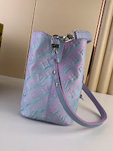 Chic Women's Crossbody Handbag - Luxury Premium Designer Style - NM4725