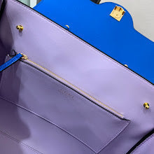 Chic Women's Designer Tote - Luxury Premium Handbag Style - NM3080