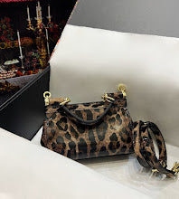 Chic Women's Crossbody Handbag - Luxury Premium Designer Style - NM6868