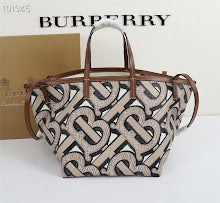 Premium Women's Shoulder Bag - Designer Luxury Fashion Accessory - NM5533