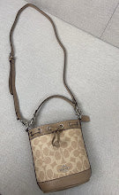New Chic Women's Shoulder Handbag - Luxury Premium Designer Style - NM6551