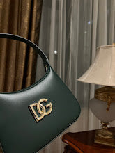 Premium Women's Crossbody Bag - Luxury Designer Fashion Accessory - NM6926