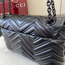 Luxury Signature Top Handle Bag - Elegant Women's Designer Handbag - NM3934