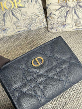 Chic Women's Crossbody Handbag - Luxury Premium Designer Style - NM7312