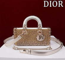 Chic Women's Crossbody Handbag - Luxury Premium Designer Style - NM7598