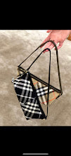 Luxury Iconic Crossbody Bag - Women's Elegant Designer Fashion - NM5582