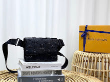 Premium Leather Crossbody Bag - Elegant Women's Designer Handbag - NM5315