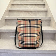 New Designer Monogram Crossbody - Luxury Women's Premium Fashion Bag - NM5857
