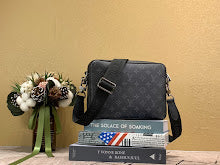 Luxury Monogram Shoulder Bag - Women's Elegant Designer Fashion - NM5016