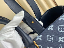 Designer Heritage Shoulder Bag - Premium Luxury Women's Handbag - NM4467