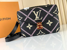 Luxury Iconic Crossbody Bag - Women's Elegant Designer Fashion - NM4797