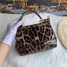 Chic Designer Tote Handbag - Luxury Premium Women's Fashion Bag - NM7200
