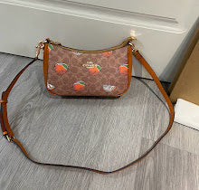 New Premium Signature Shoulder Bag - Chic Women's Luxury Designer - NM6320