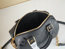 Luxury Designer Shoulder Bag for Women - Premium Fashion Handbag - NM4540