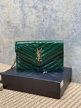 Luxury Signature Top Handle Bag - Elegant Women's Designer Handbag - NM3725