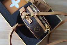 Chic Women's Shoulder Handbag - Luxury Premium Designer Style - NM4441