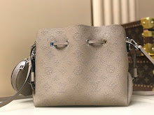 Luxury Structured Shoulder Bag - Women's Premium Designer Fashion - NM4111