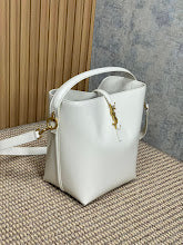 Designer Iconic Shoulder Bag - Luxury Women's Premium Fashion - NM3636