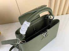 Chic Women's Shoulder Handbag - Luxury Premium Designer Style - NM5468