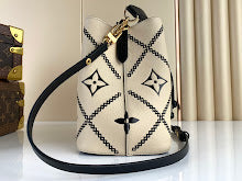 Premium Women's Shoulder Bag - Designer Luxury Fashion Accessory - NM4792