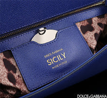 Premium Signature Shoulder Bag - Chic Women's Luxury Designer - NM7028