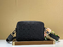 Designer Iconic Top Handle Bag - Luxury Women's Premium Handbag - NM5450