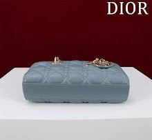 Designer Iconic Shoulder Bag - Luxury Women's Premium Fashion - NM7412