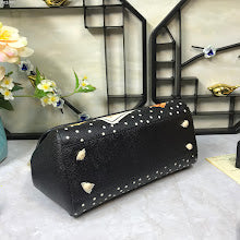 Premium Leather Crossbody Bag - Elegant Women's Designer Handbag - NM6721